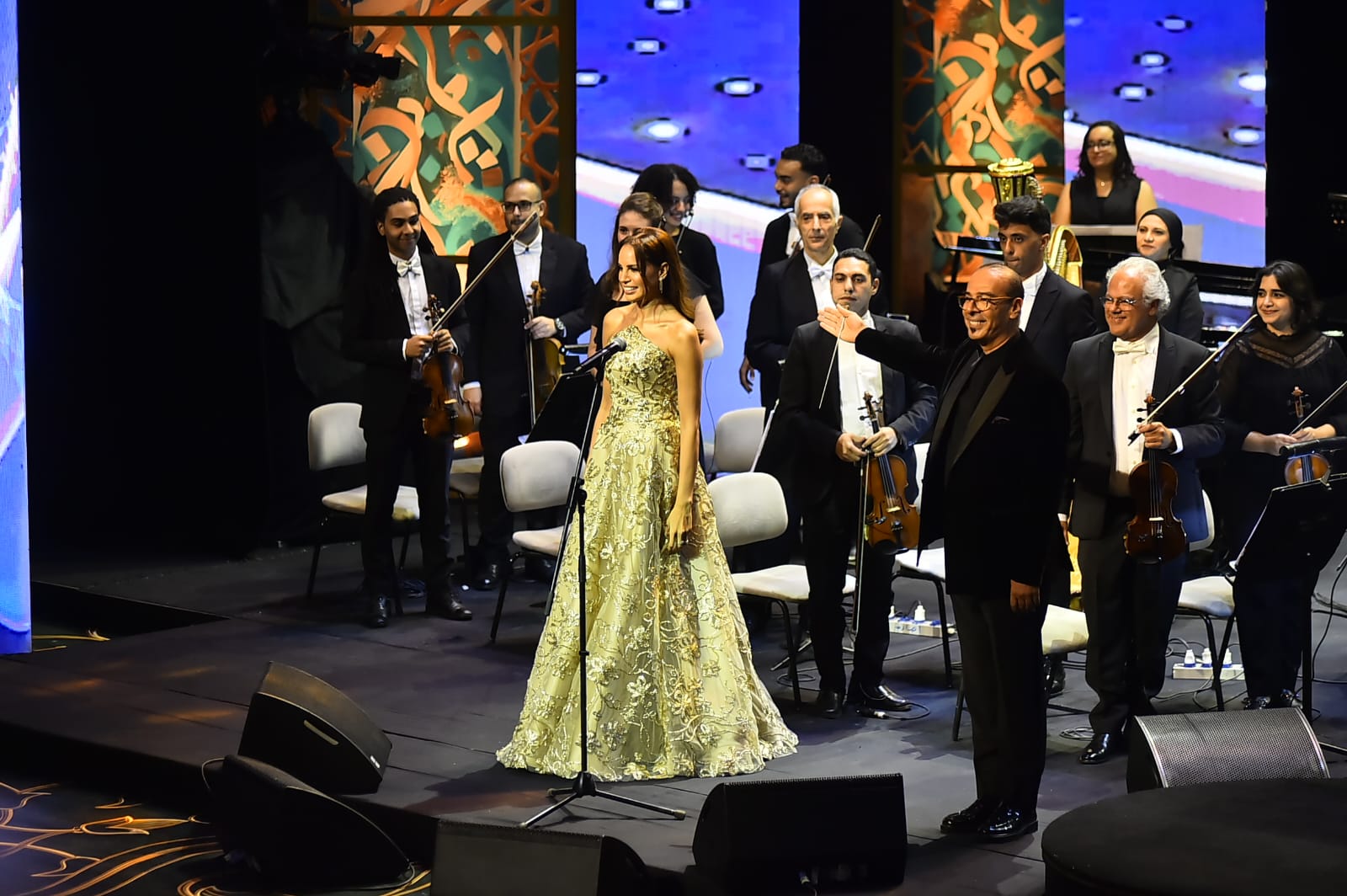 آمال ماهر على مسرح دار الأوبرا المصرية