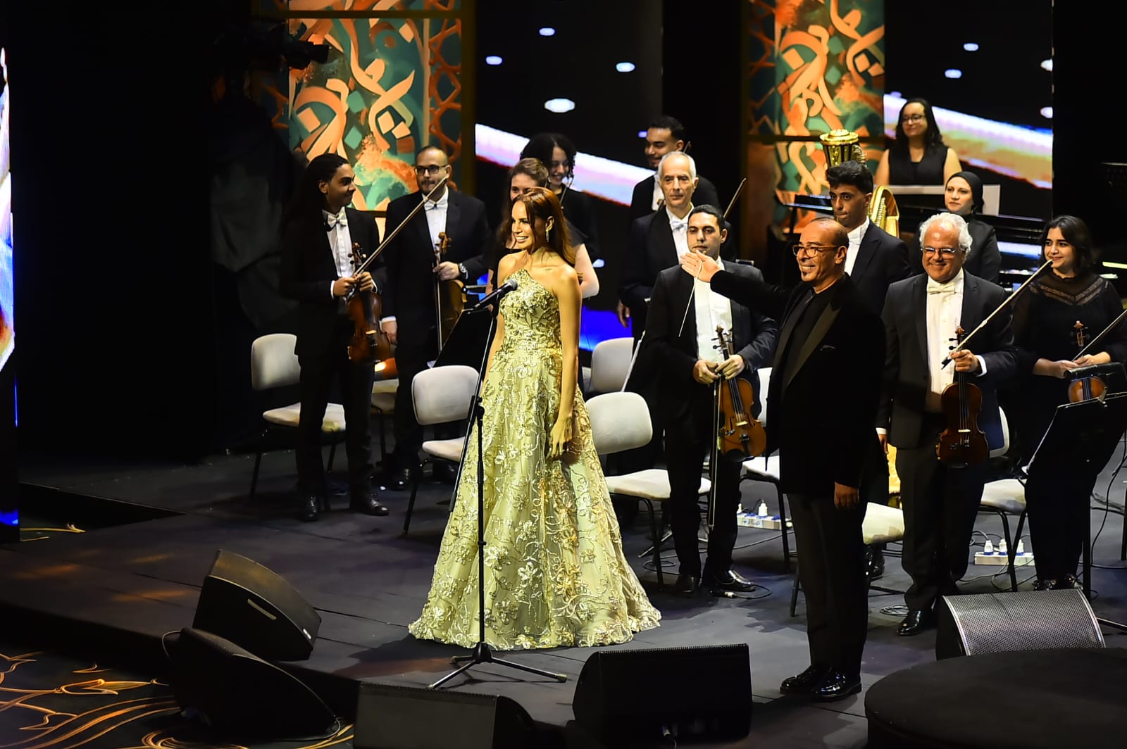 آمال ماهر على مسرح دار الأوبرا المصرية
