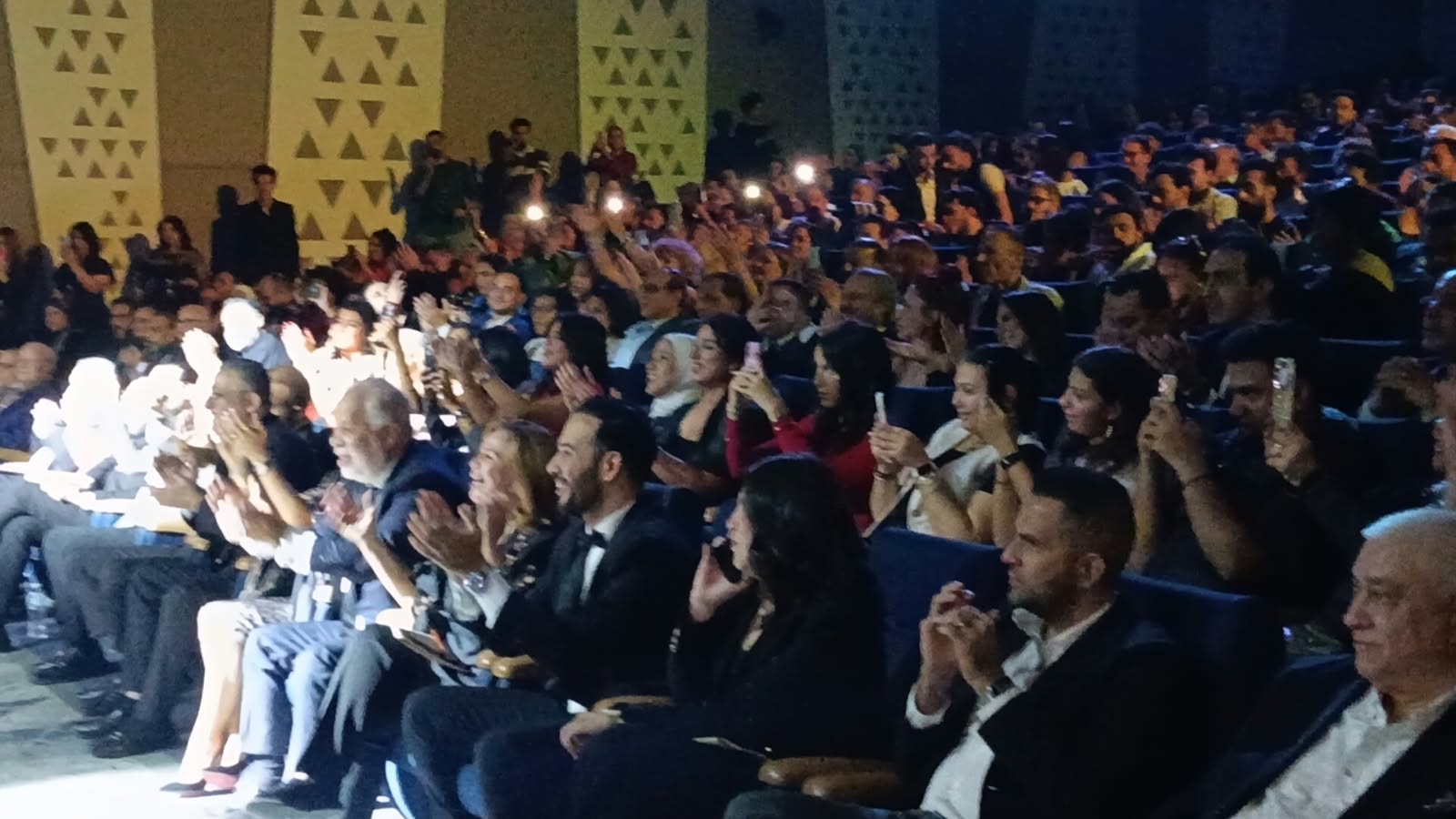 أحمد سعد مفاجأة افتتاح مهرجان نقابة المهن التمثيلية للمسرح المصري