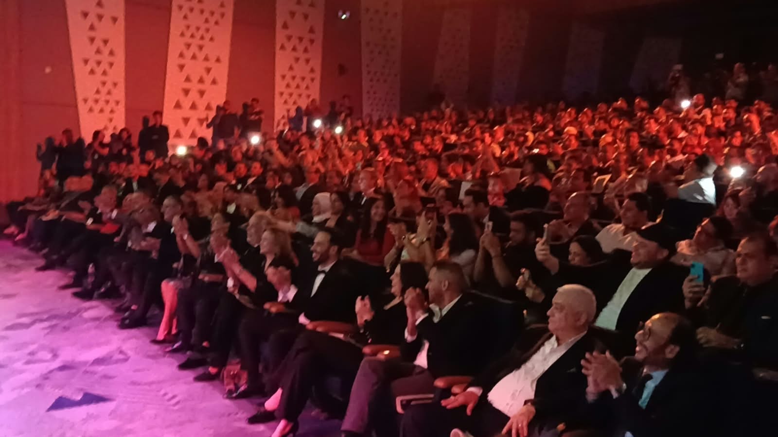 أحمد سعد مفاجأة افتتاح مهرجان نقابة المهن التمثيلية للمسرح المصري