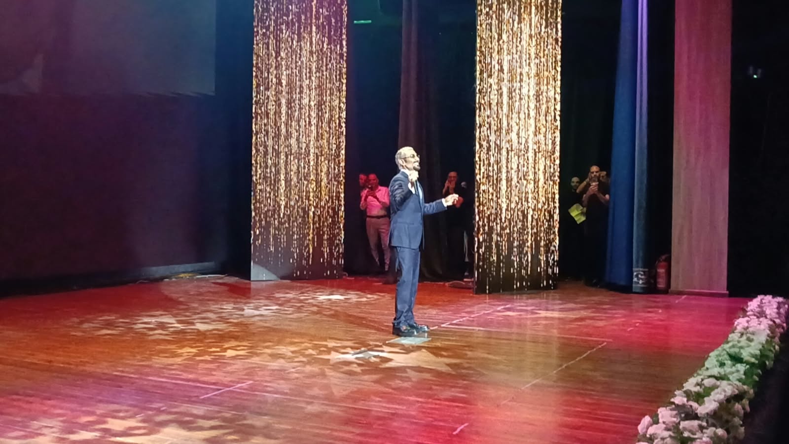 أحمد سعد مفاجأة افتتاح مهرجان نقابة المهن التمثيلية للمسرح المصري