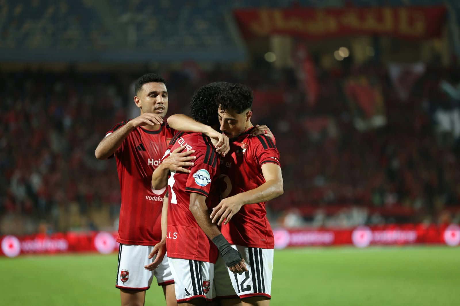 الأهلي يكتسح كيتارا الأوغندي برباعية نظيفة في الكونفدرالية الإفريقية