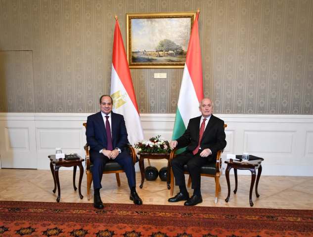 السيد الرئيس عبدالفتاح السيسي يلتقي نظيره المجري