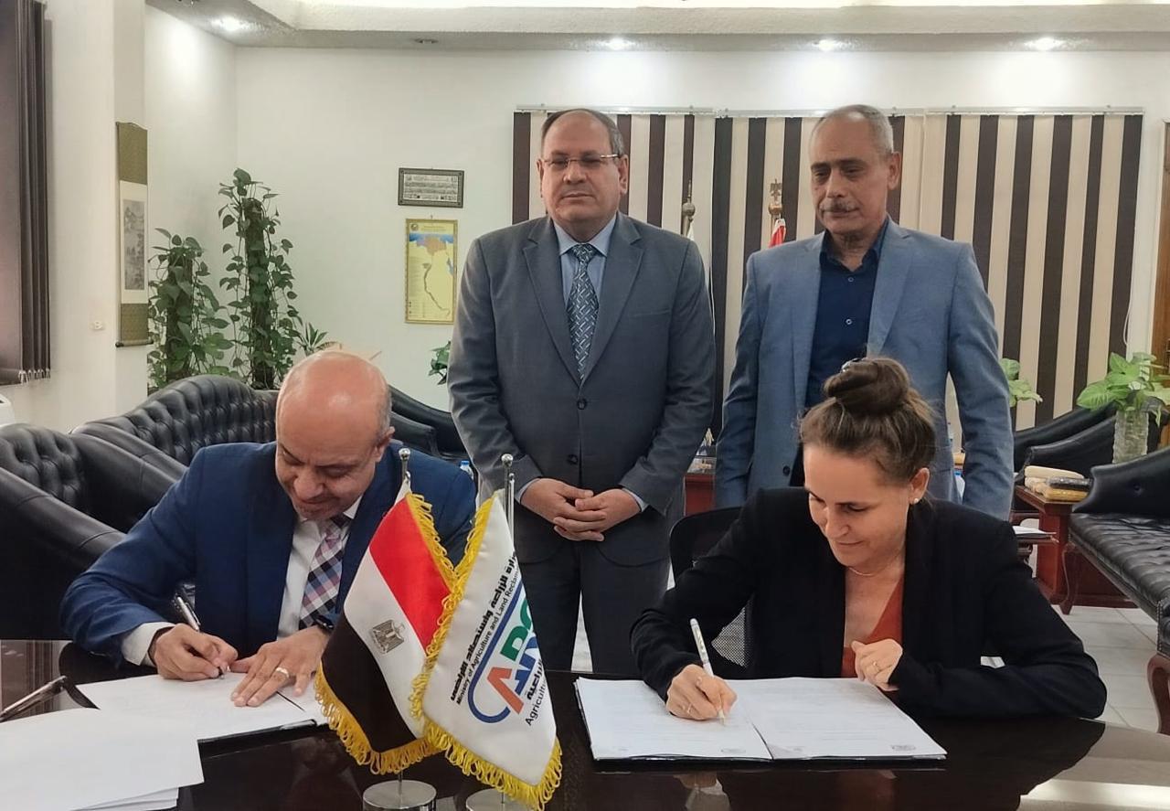  الزراعة  تنشر تقريرًا بأنشطة وجهود معامل ومعاهد  البحوث الزراعية 