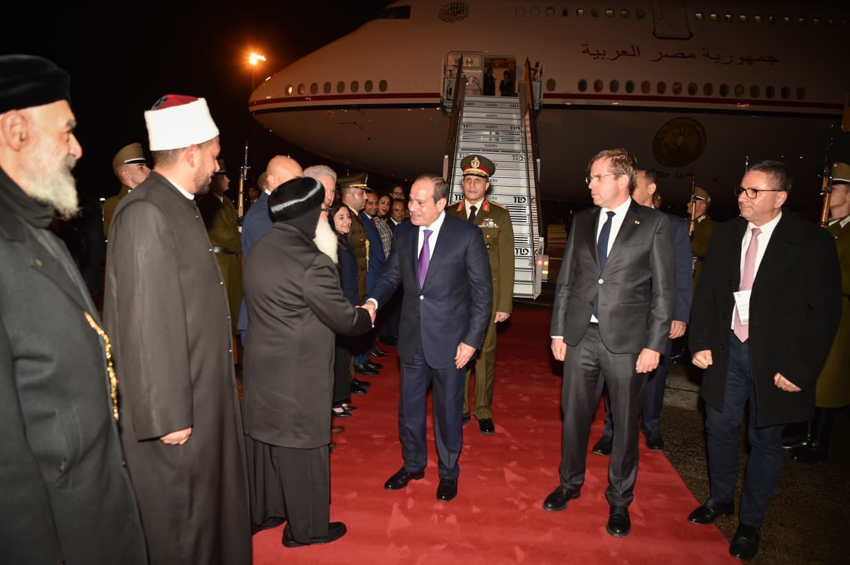 وصول الرئيس السيسي مطار فيرنز ليست الدولي ببودابست 
