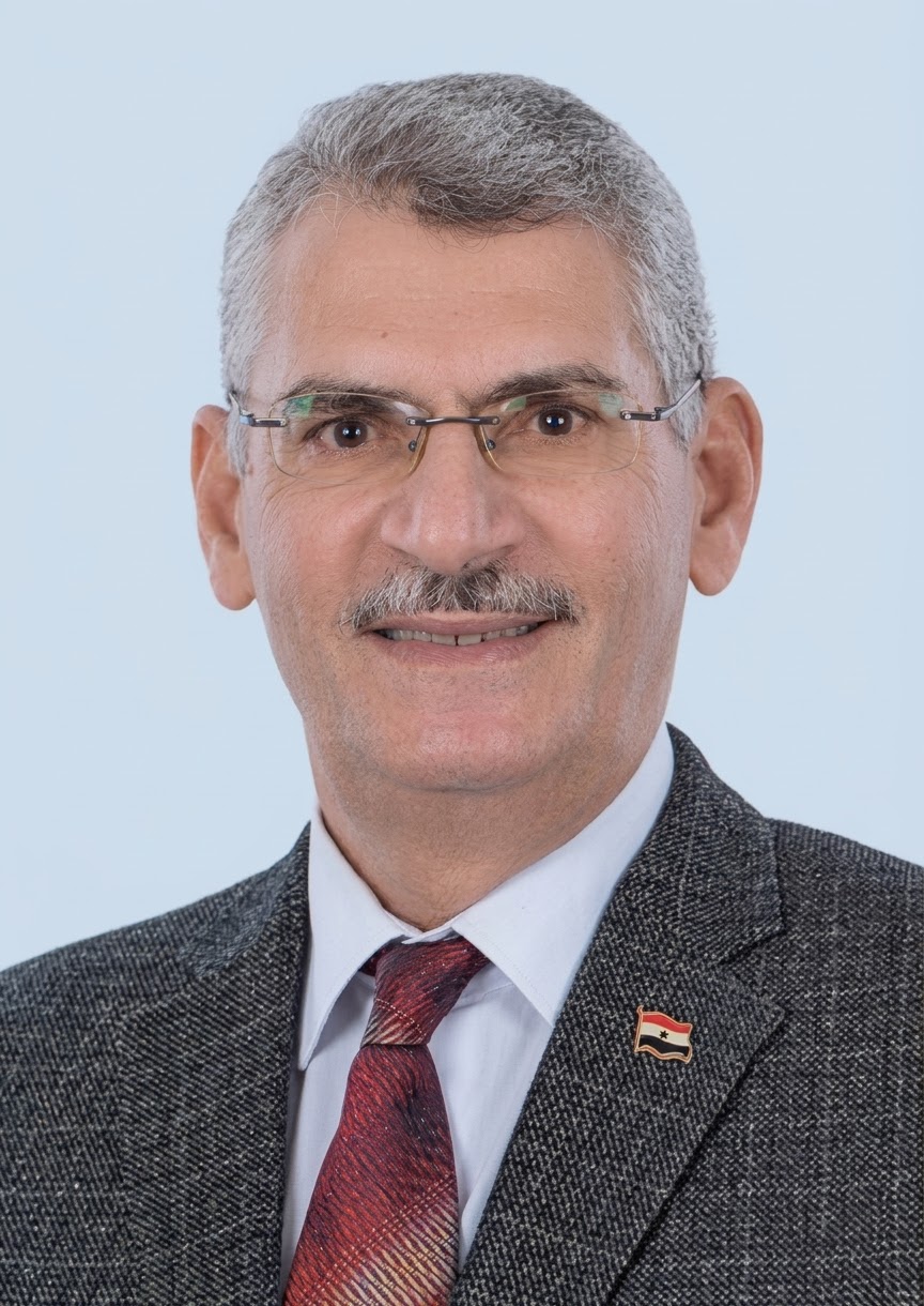 الأستاذ الدكتور أشرف مؤنس 