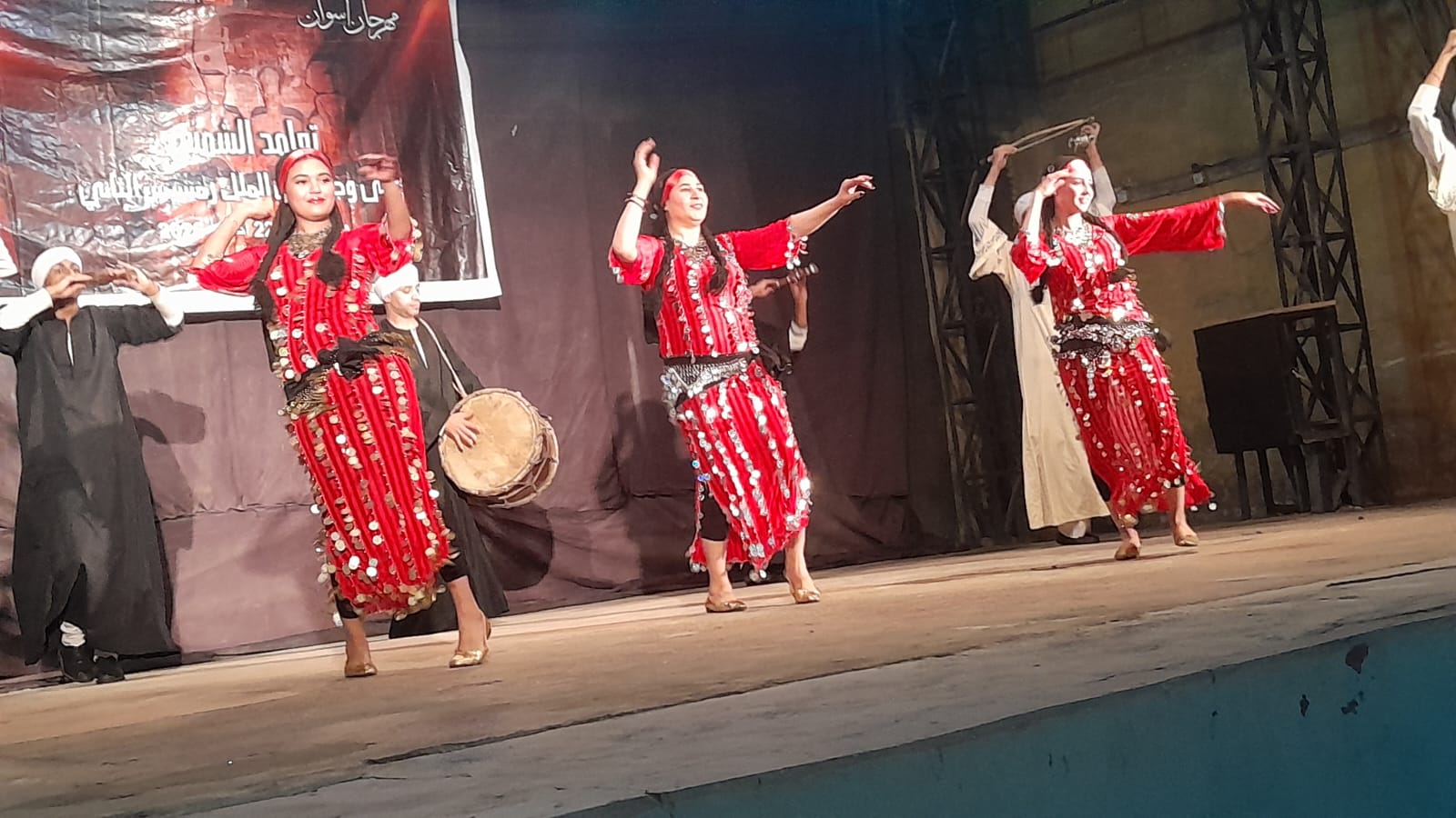 تراث الجنوب والسمسمية وأغاني الزمن الجميل في مهرجان أسوان للثقافة والفنون