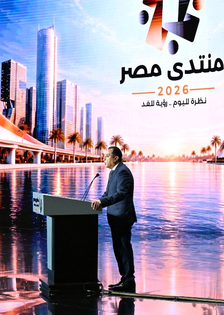 رئيس الوزراء يستعرض ما تحقق على أرض الدولة المصرية