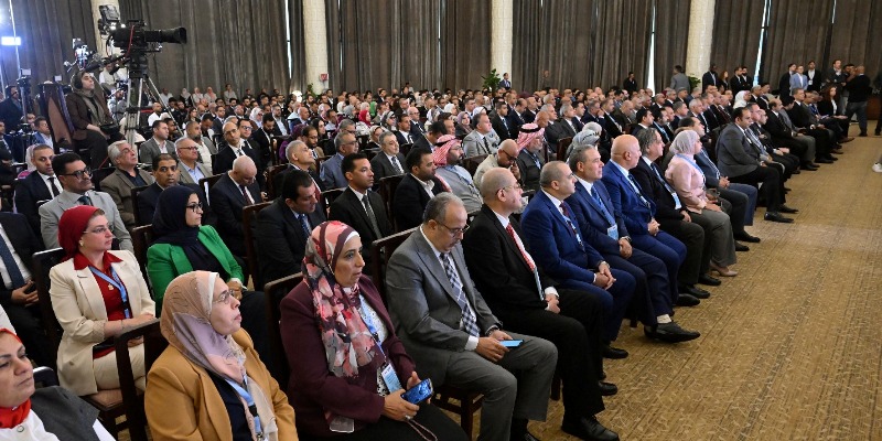 مشاركة رئيس الوزراء في افتتاح مؤتمر تكنولوجيا المياه والصرف الصحي 