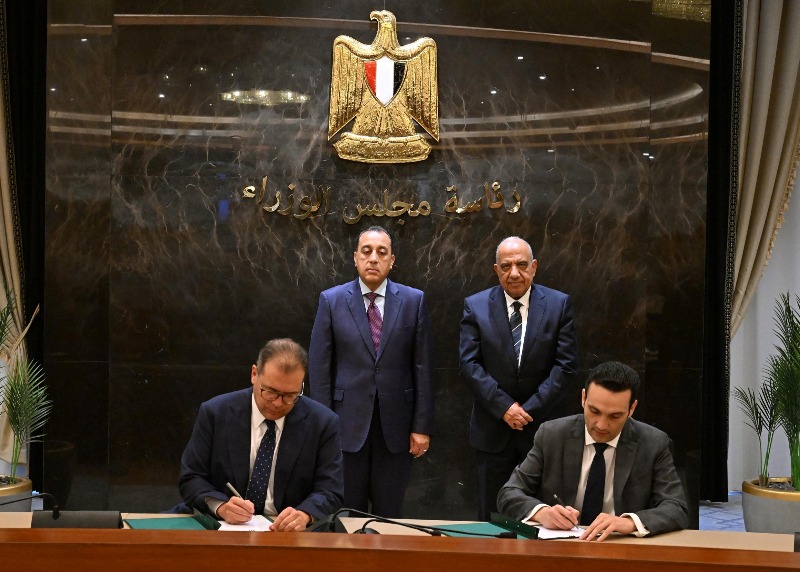  توقيع ثلاث اتفاقيات بشأن تمويل وتنفيذ مشروع  دندرة  للطاقة الشمسية