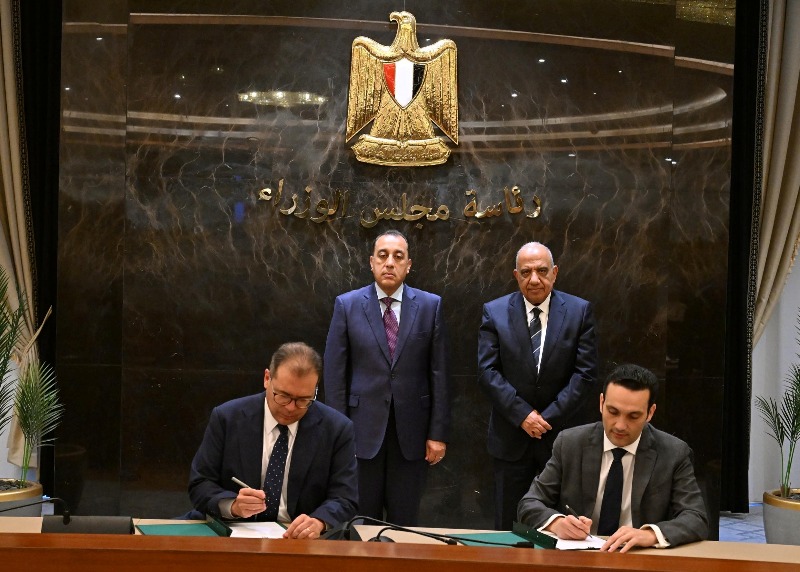  توقيع ثلاث اتفاقيات بشأن تمويل وتنفيذ مشروع  دندرة  للطاقة الشمسية