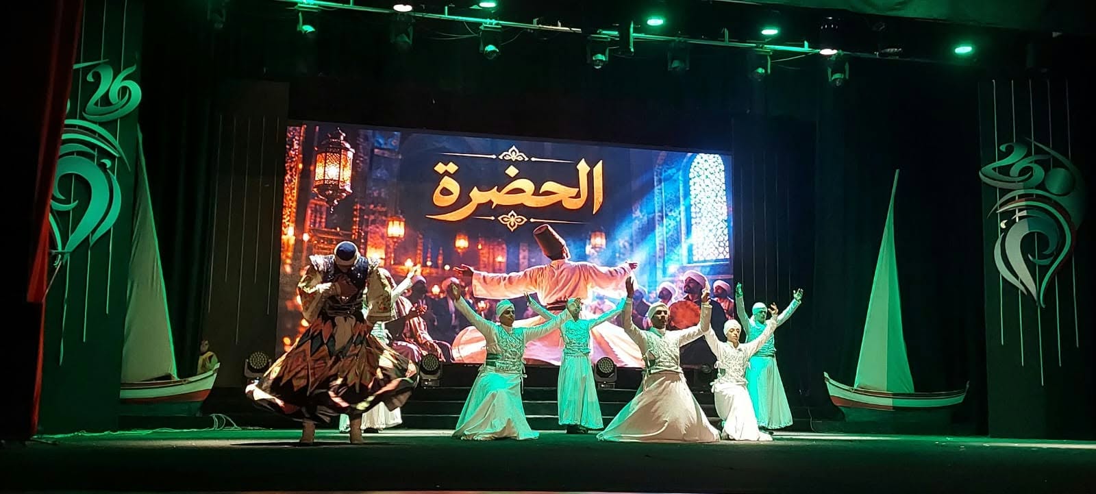 عروض الجزائر والأردن ولبنان والفنون الشعبية المصرية 