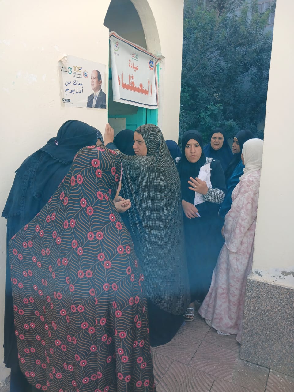 قافلة طبية علاجية بقرية الأربعين التابعة لمركز فارسكور