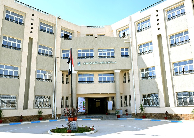 رئيس الوزراء يفتتح مدرسة المتفوقين في العلوم والتكنولوجيا STEM