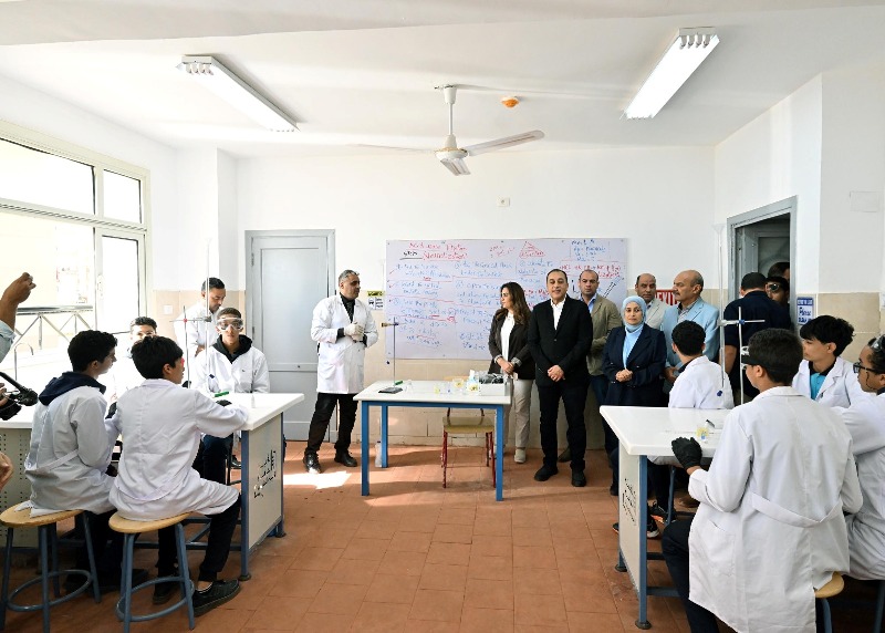 رئيس الوزراء يفتتح مدرسة المتفوقين في العلوم والتكنولوجيا STEM