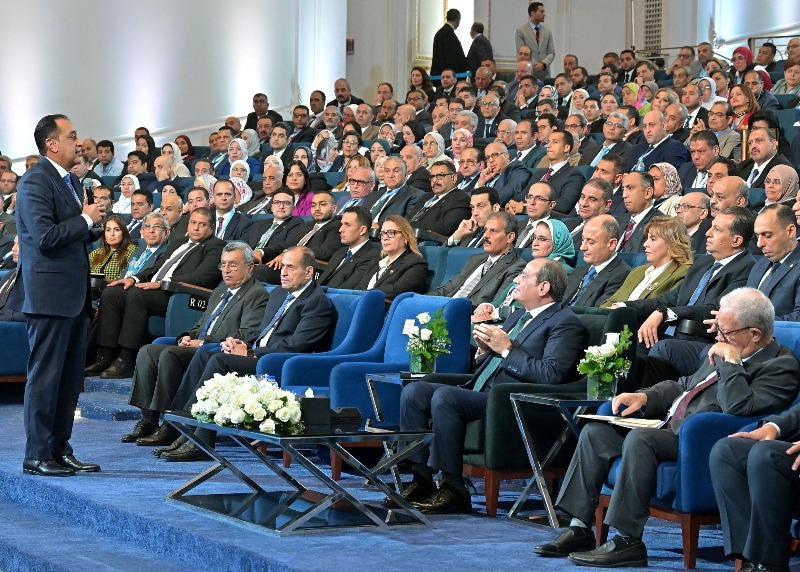 رئيس مجلس الوزراء خلال جلسة مسيرة الطاقة المصرية