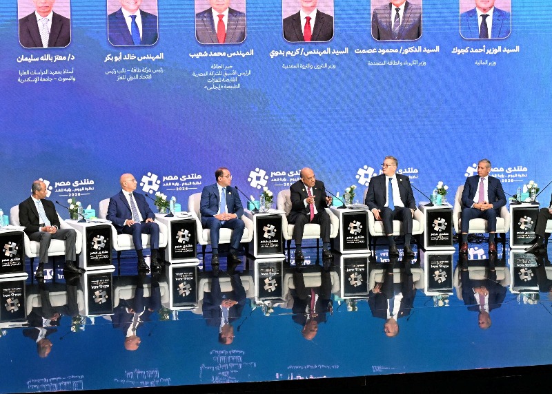 رئيس مجلس الوزراء خلال جلسة مسيرة الطاقة المصرية