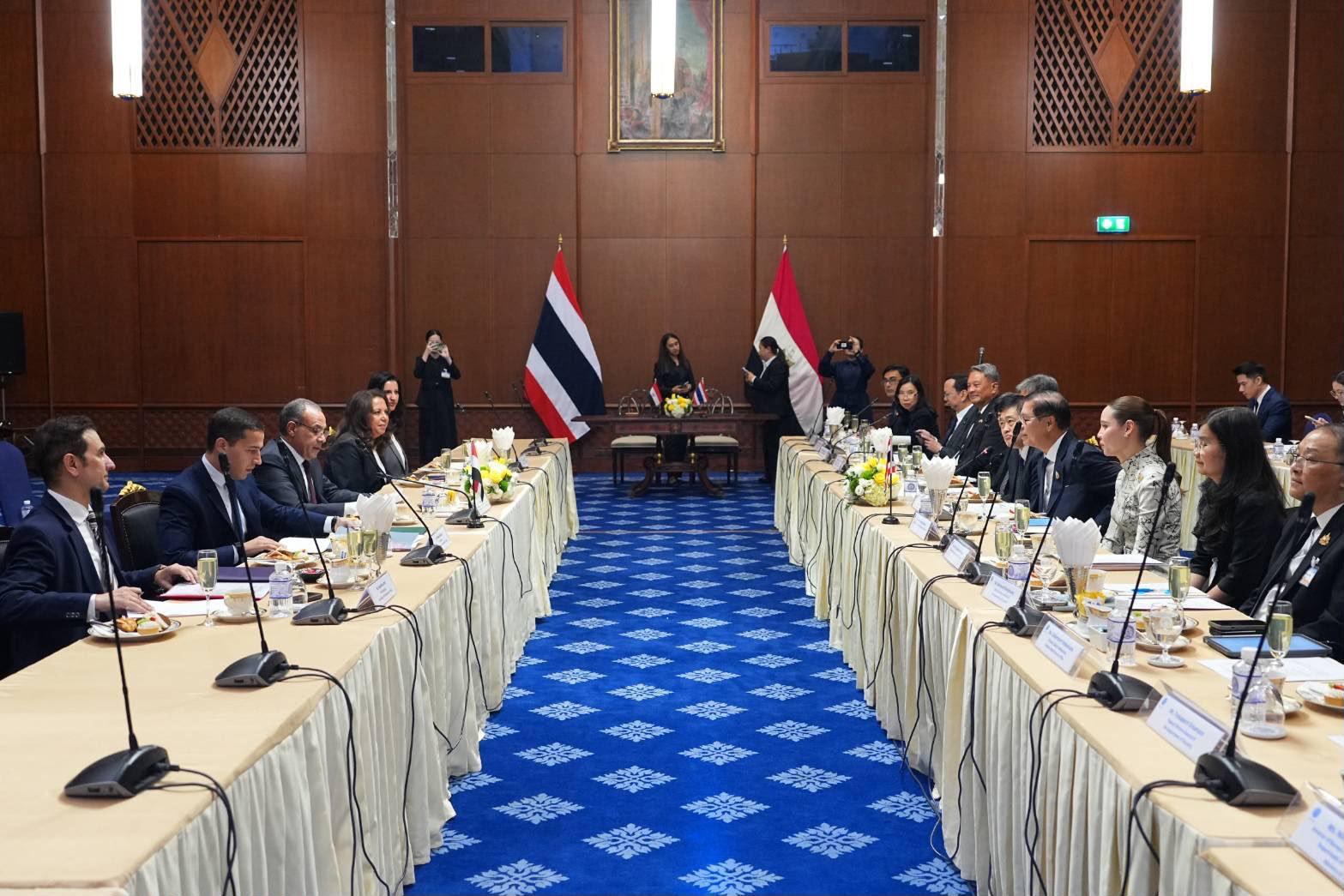 أعمال الدورة الثالثة للجنة الوزارية المشتركة بين مصر وتايلاند في بانجكوك