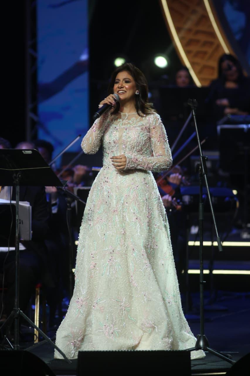  نجوم مهرجان الموسيقى العربية 34 يواصلون التألق على المسرح الكبير