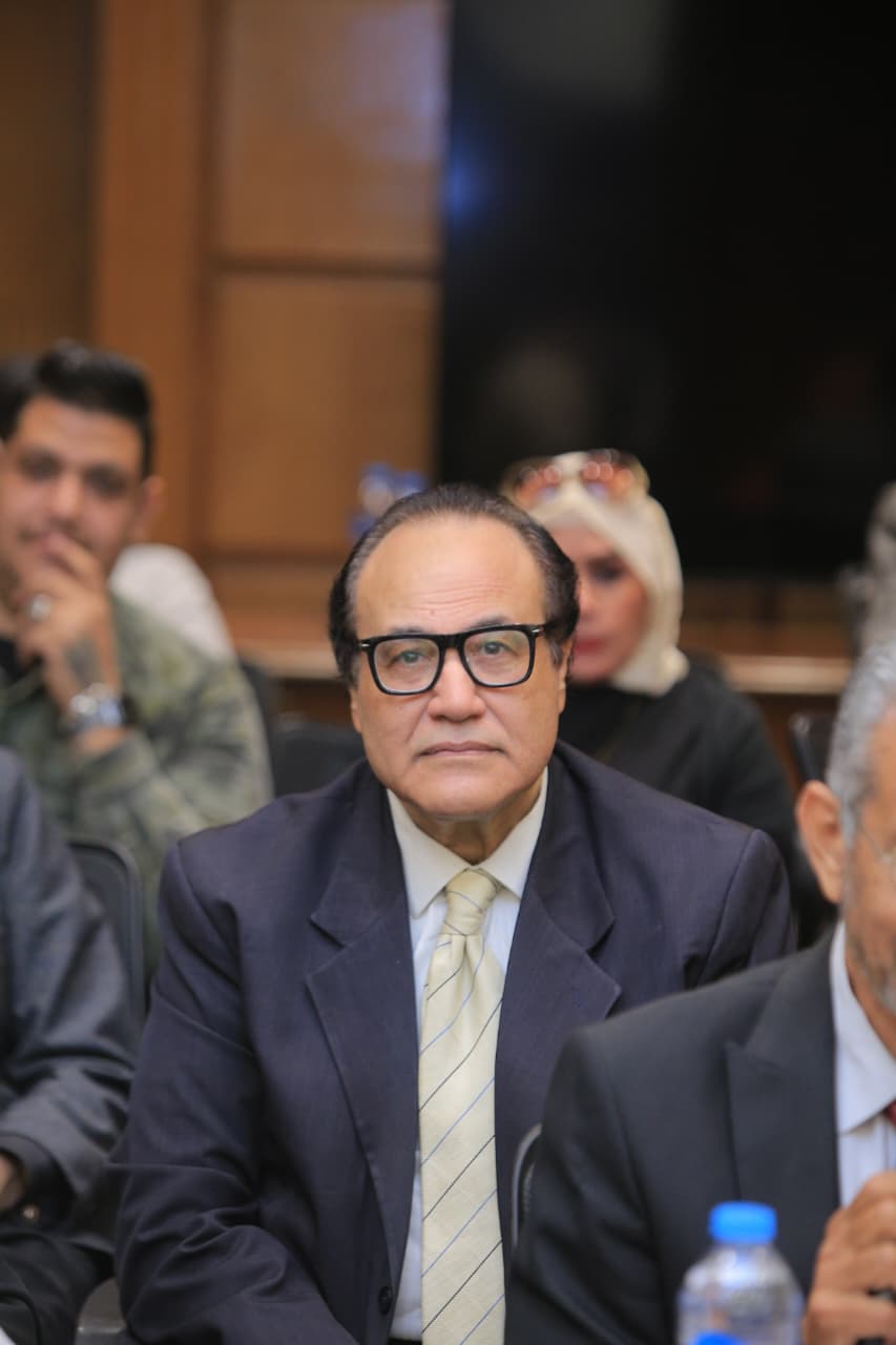  الاجتماع الأسبوعي لحزب الغد برئاسة المهندس موسى مصطفى موسى