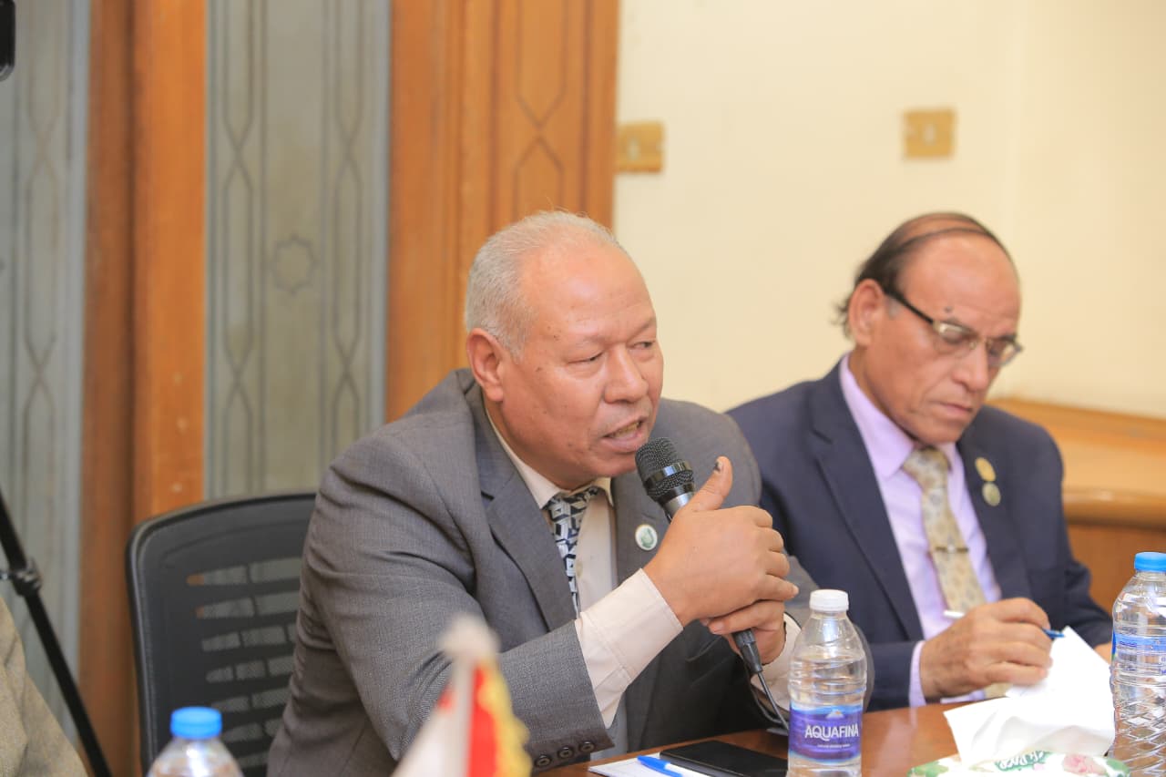  الاجتماع الأسبوعي لحزب الغد برئاسة المهندس موسى مصطفى موسى
