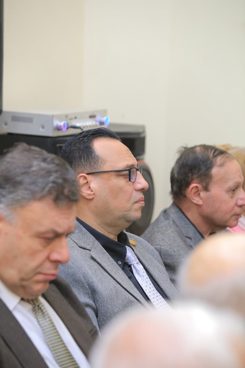  الاجتماع الأسبوعي لحزب الغد برئاسة المهندس موسى مصطفى موسى