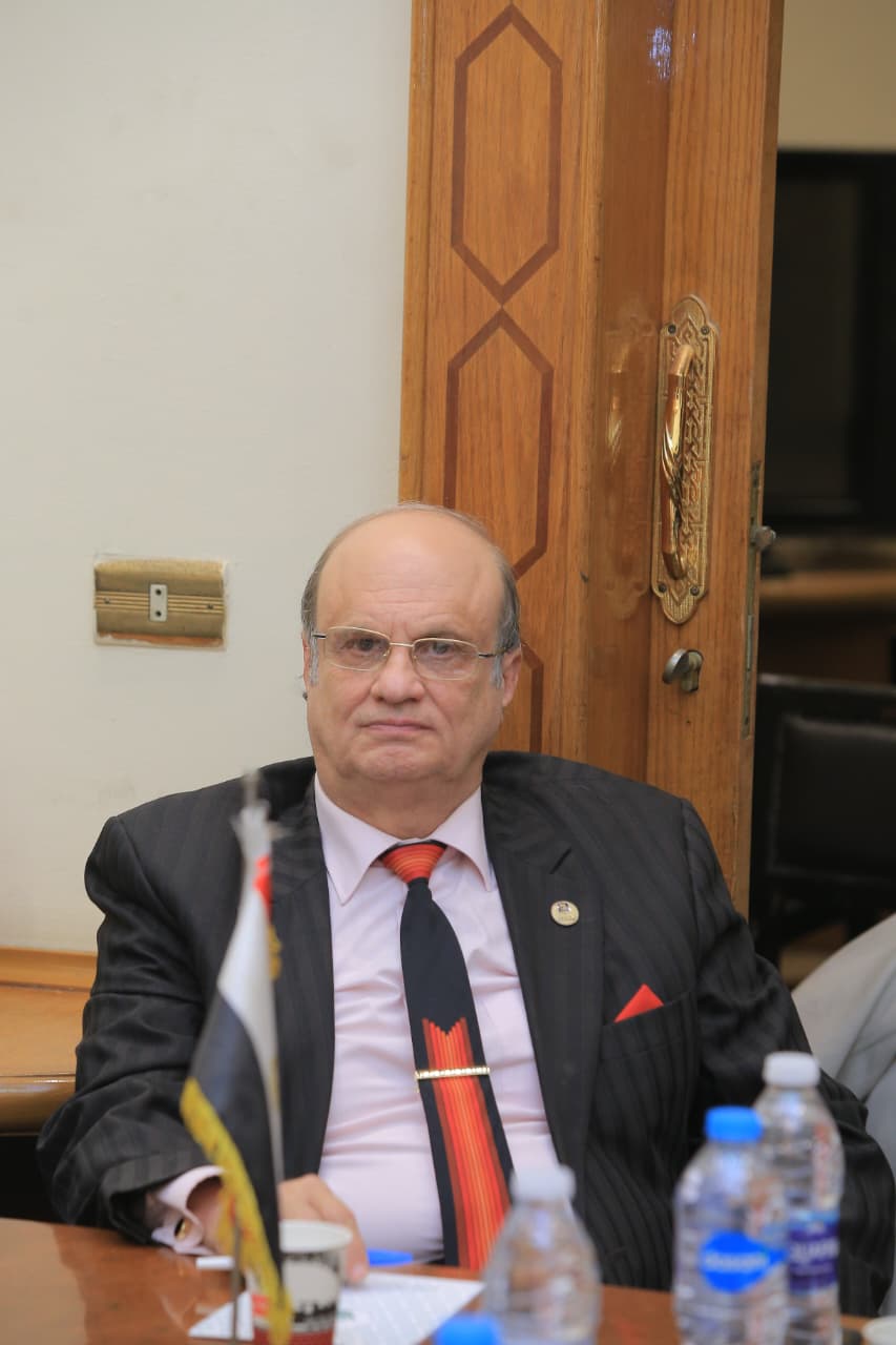  الاجتماع الأسبوعي لحزب الغد برئاسة المهندس موسى مصطفى موسى