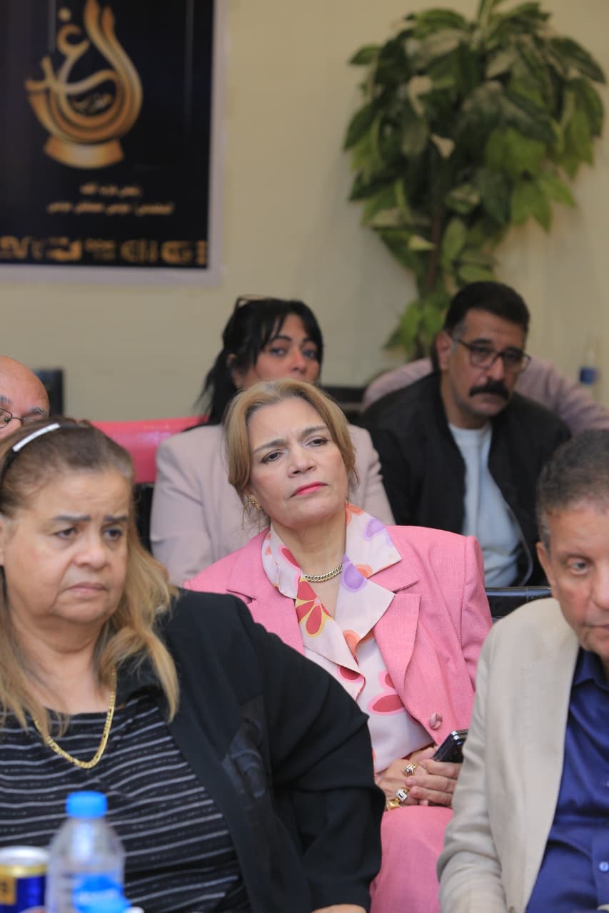  الاجتماع الأسبوعي لحزب الغد برئاسة المهندس موسى مصطفى موسى