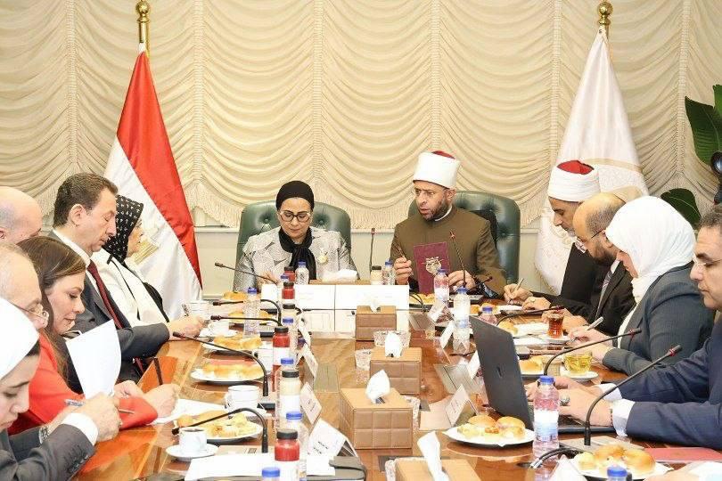  وزير الأوقاف ورئيس القومي للمرأة