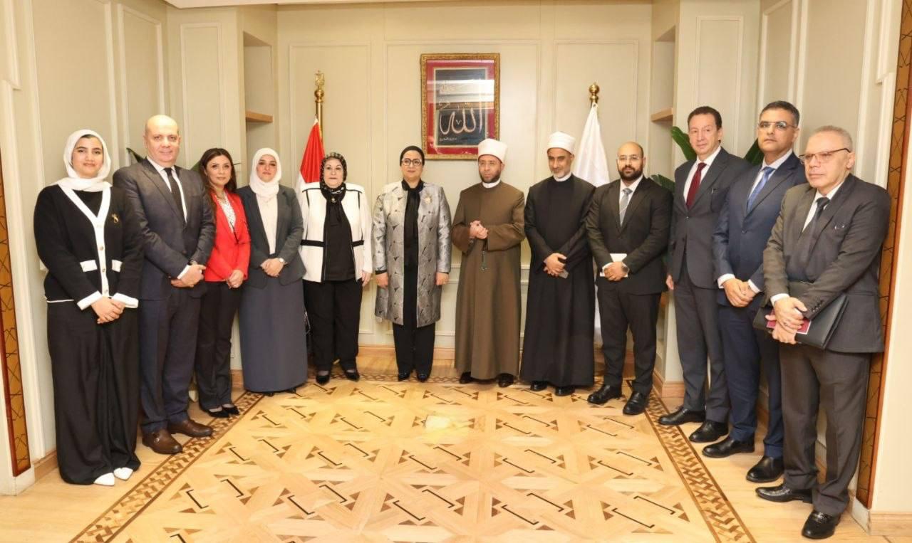  وزير الأوقاف ورئيس القومي للمرأة