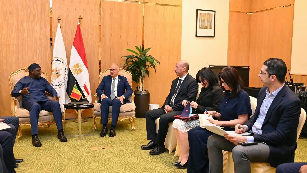  وزير الري يبحث مع وزير المياه والصرف الصحي السنغالي