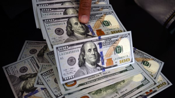 سعر الدولار في البنوك