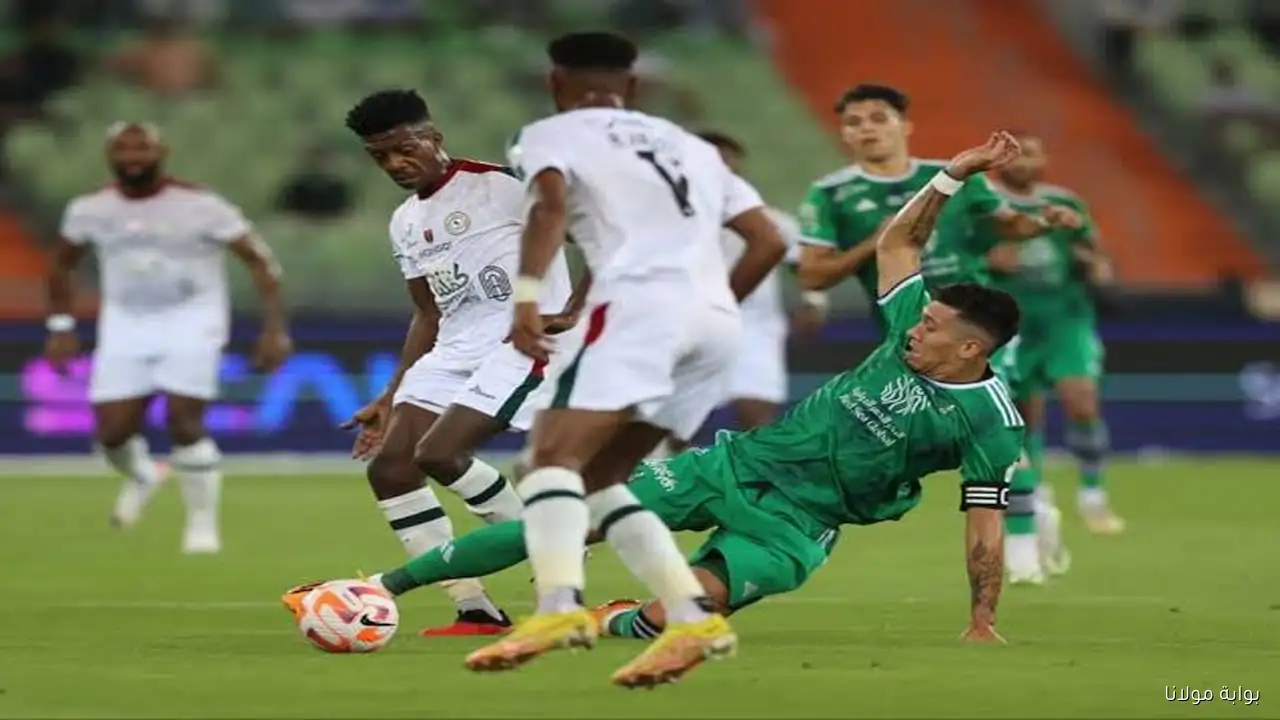 “قمة سعودية” موعد مباراة الأهلي السعودي والاتفاق والقنوات الناقلة بدوري روشن 2025