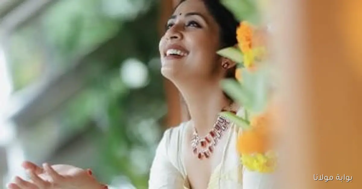 ممثلة هندية تواجه غرامة مالية مليون روبية بسبب إكليل ياسمين في مطار أسترالي