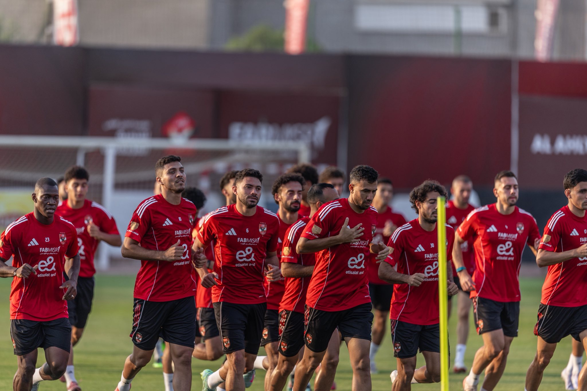 التدريبات البدنية للاعبين الاهلى التدريبات البدنية للاعبين الاهلى