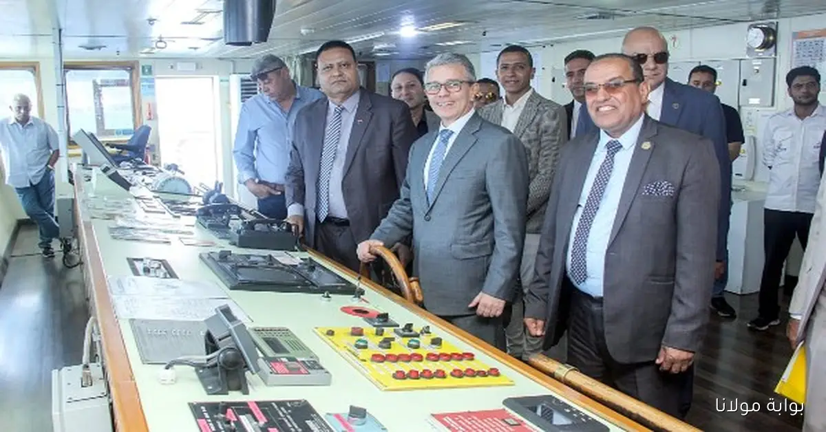 رئيس الجمارك يؤكد أهمية تسهيل التجارة وتعزيز بيئة الاستثمار بتوجيهات من وزارة المالية