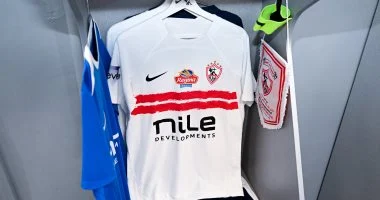 الزمالك يعود للعب بالقميص الأبيض والشورت الكحلي في مواجهة الأهلي