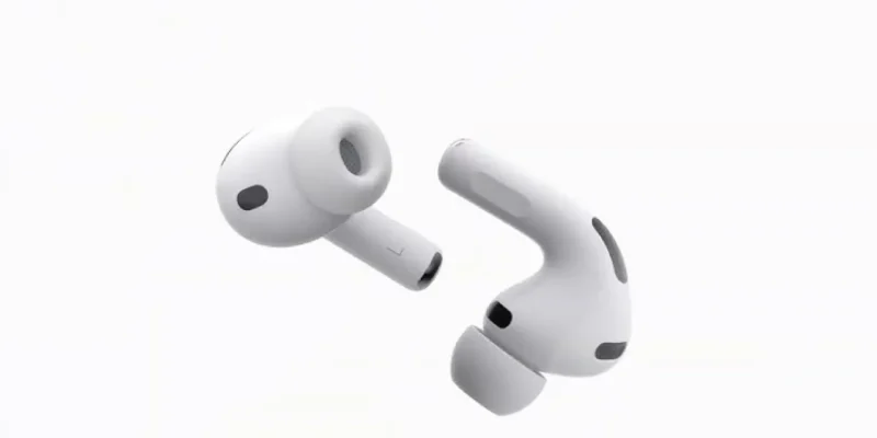 اكتشف سعر AirPods Pro 3 في مصر والسعودية والإمارات ومميزاته وعيوبه التي يجب أن تعرفها