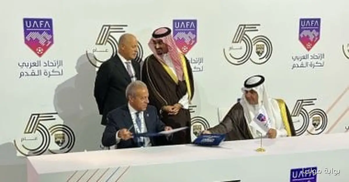 أبو ريدة يهنئ الأمير عبد العزيز بن تركي بفوزه بالتزكية لرئاسة الاتحاد العربي