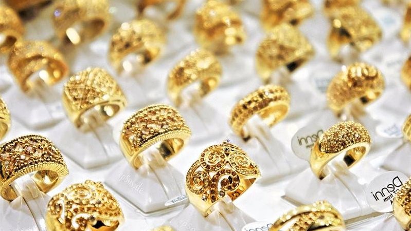 مفاجآة.. أسعار الذهب اليوم الثلاثاء عيار 21 يرتفع والجنيه الذهب يتجاوز 38 ألف جنيه