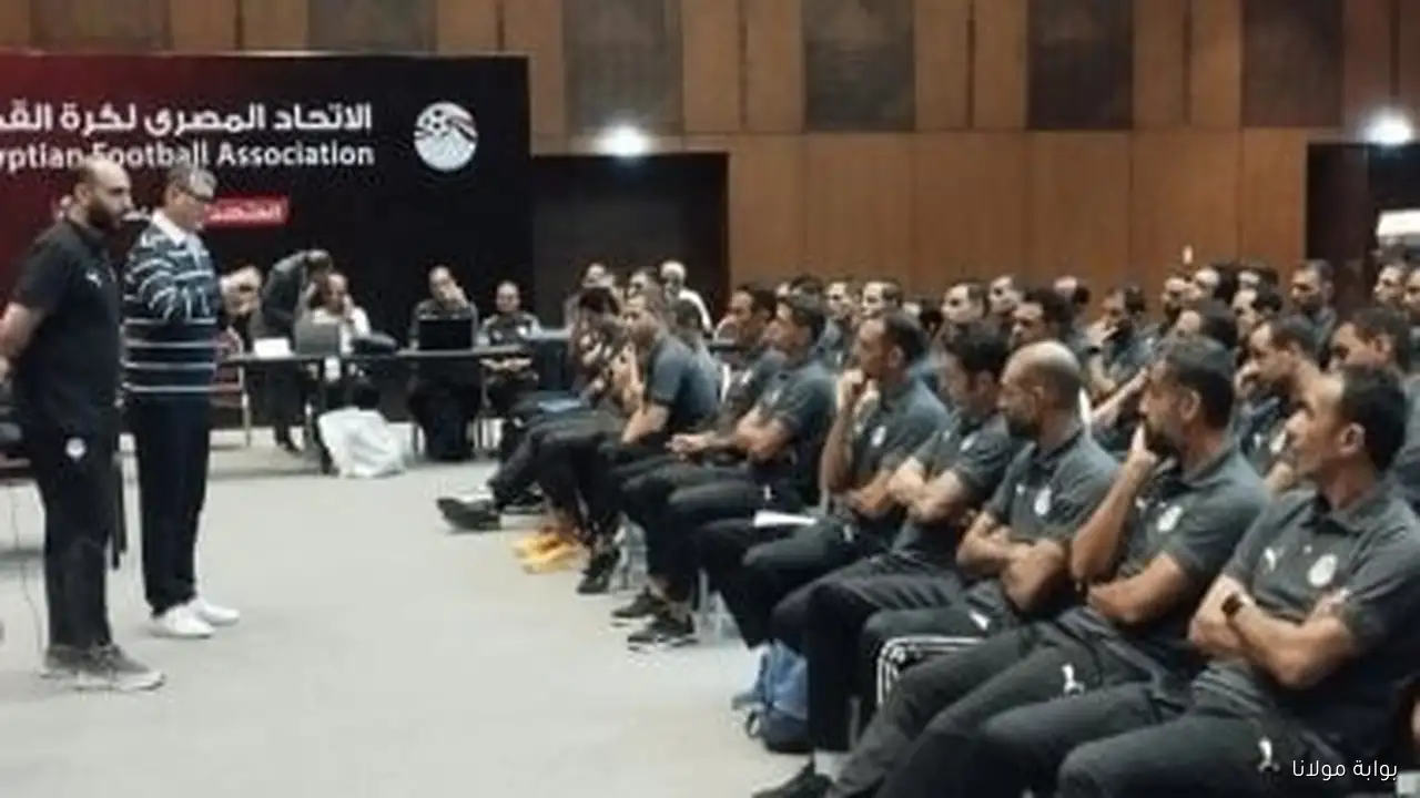 أوسكار رويز يلتقي بحكام الدوري الممتاز قبيل الجولة السادسة