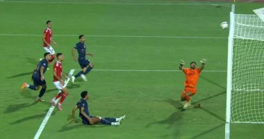 الزمالك يواصل تفوقه بهدف نظيف أمام الأهلي بعد 35 دقيقة من المباراة