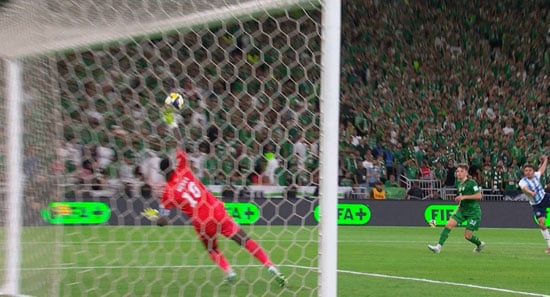 الأهلى السعودى وبيراميدز الشوط الثانى الأهلى السعودى وبيراميدز الشوط الثانى