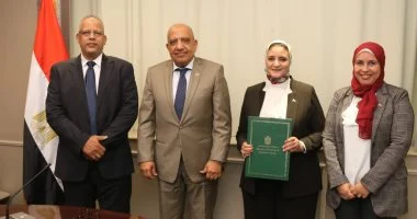 توقيع اتفاقية تاريخية بين وزير الطاقة ونظيره اليوناني لتعزيز الربط الكهربائي بين البلدين