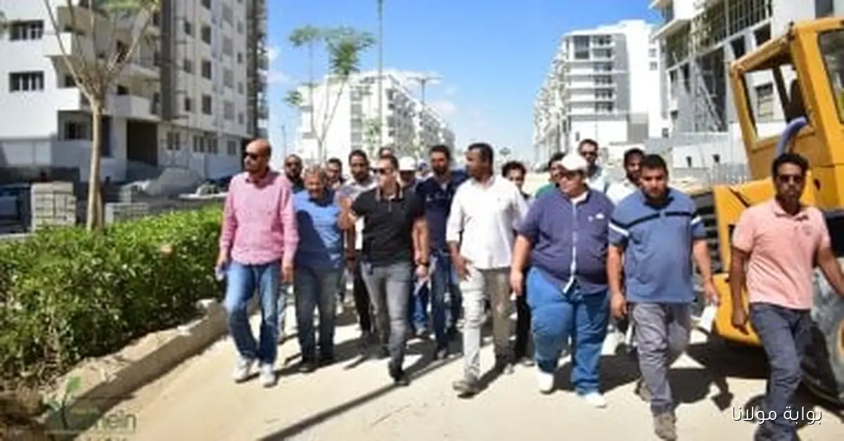 رئيس جهاز مدينة العلمين الجديدة يقوم بجولة ميدانية في كمباوند مزارين