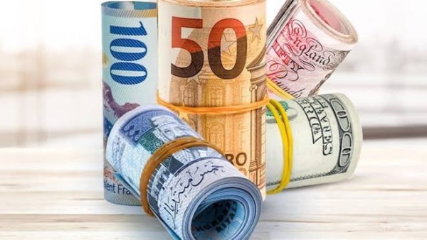 الدولار واليوان الصيني بكام.. إعرف متوسط أسعار العملات الأجنبية في مصر اليوم