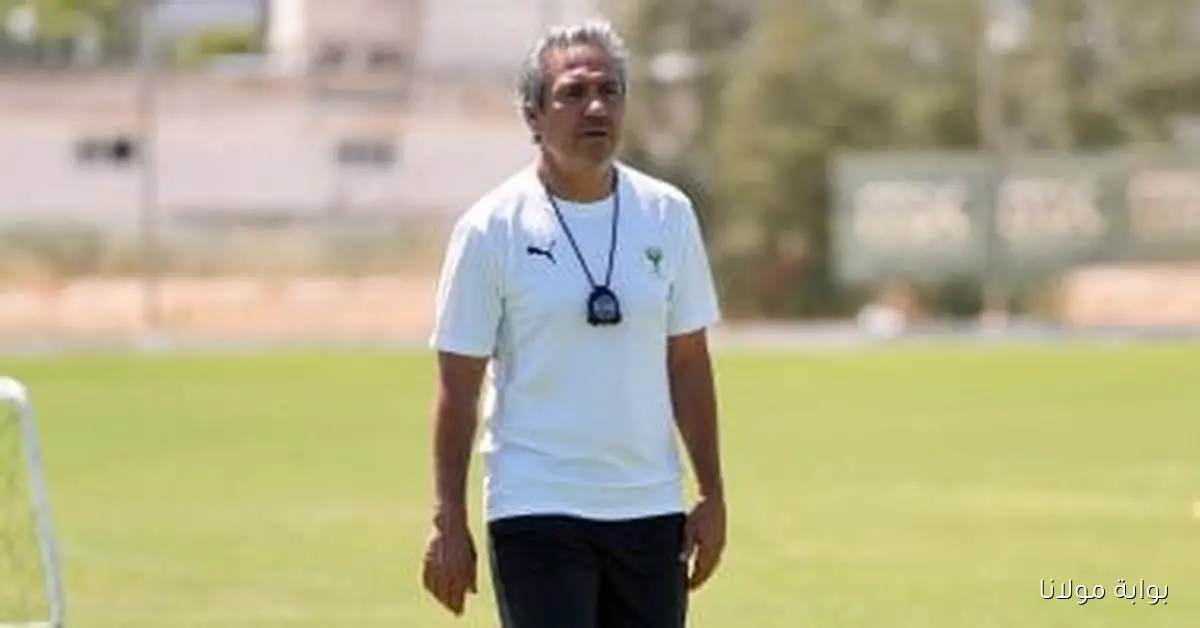 نبيل الكوكي يعمل على تصحيح الأخطاء الدفاعية في المصري بعد الهزيمة من الزمالك بثلاثية