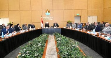 وزير الإسكان ووزير الأوقاف يبحثان سبل التعاون في مجالات مشتركة بين الوزارتين