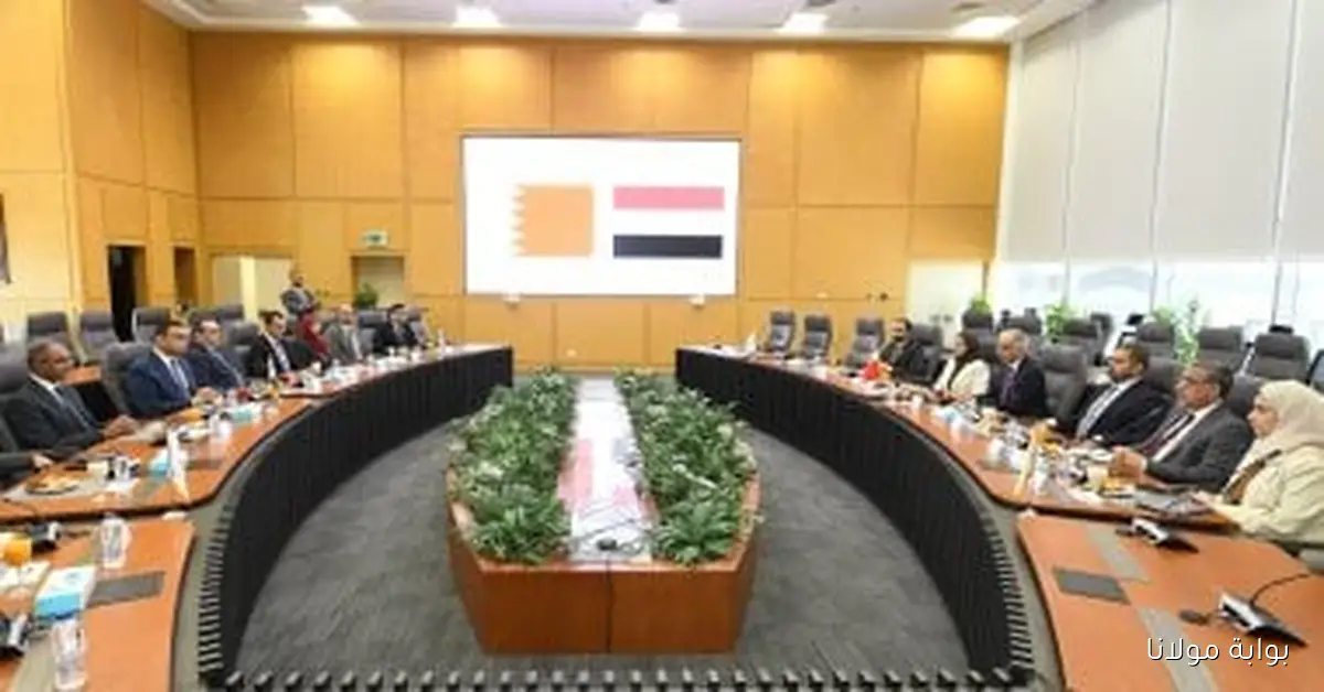 وزير الإسكان يلتقي نظيره البحريني لتعزيز التعاون بين مصر والبحرين
