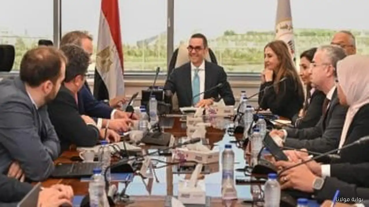وزير الاستثمار يجتمع مع وفد مؤسسة S&P لبحث آخر تطورات التصنيف الائتماني لمصر